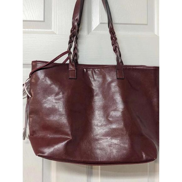 Elegant Braided Handle Tote Bag by El Impaati - Burgundy - Picture 4 of 5